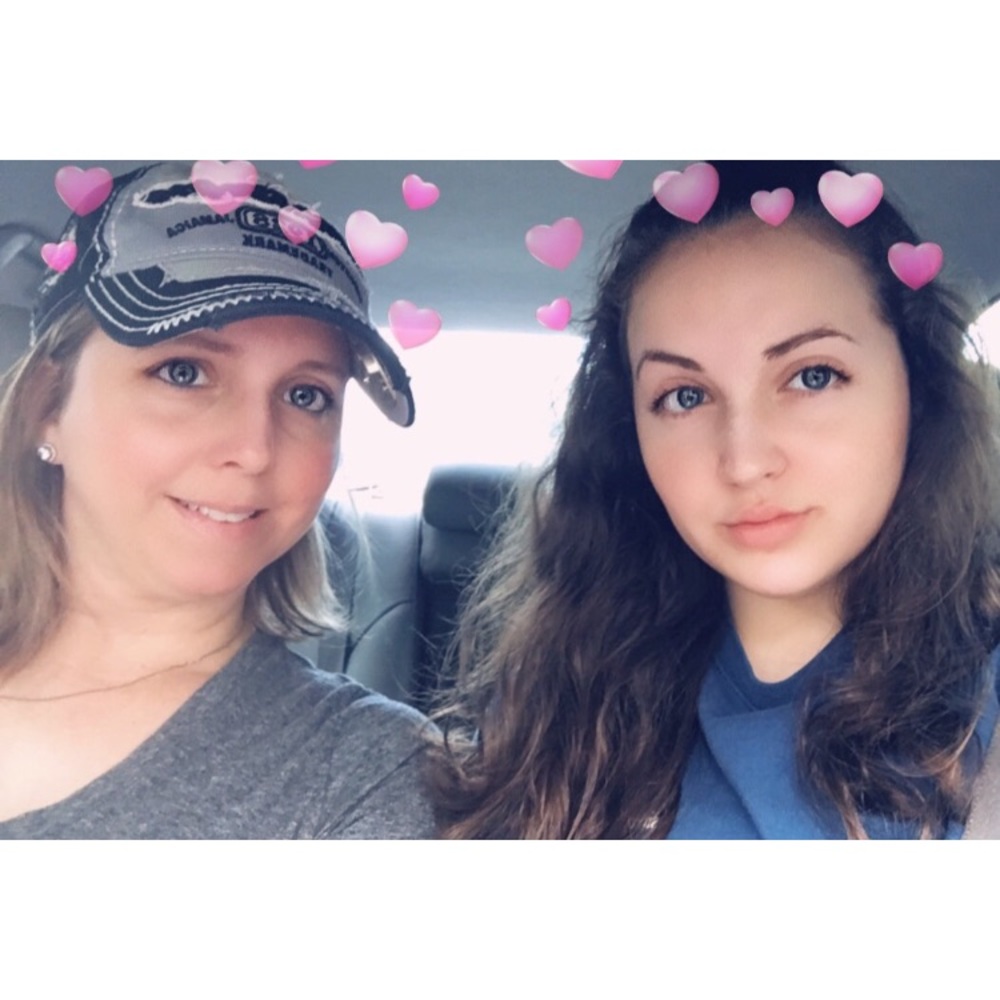 Meet your Posher, Dana